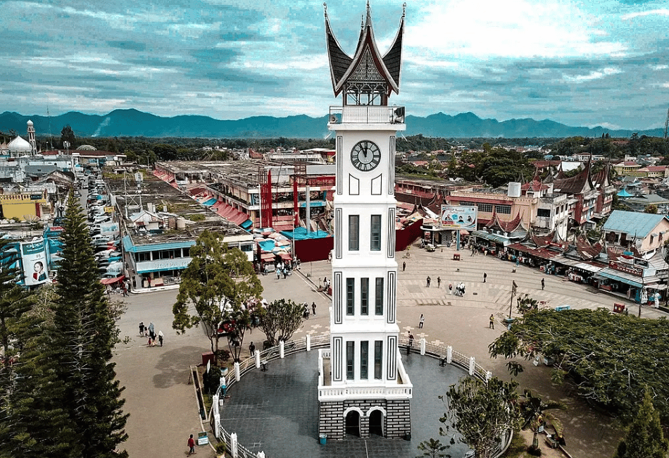 jam-gadang-bukittinggi