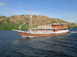 lavish travel itineraries indonesia