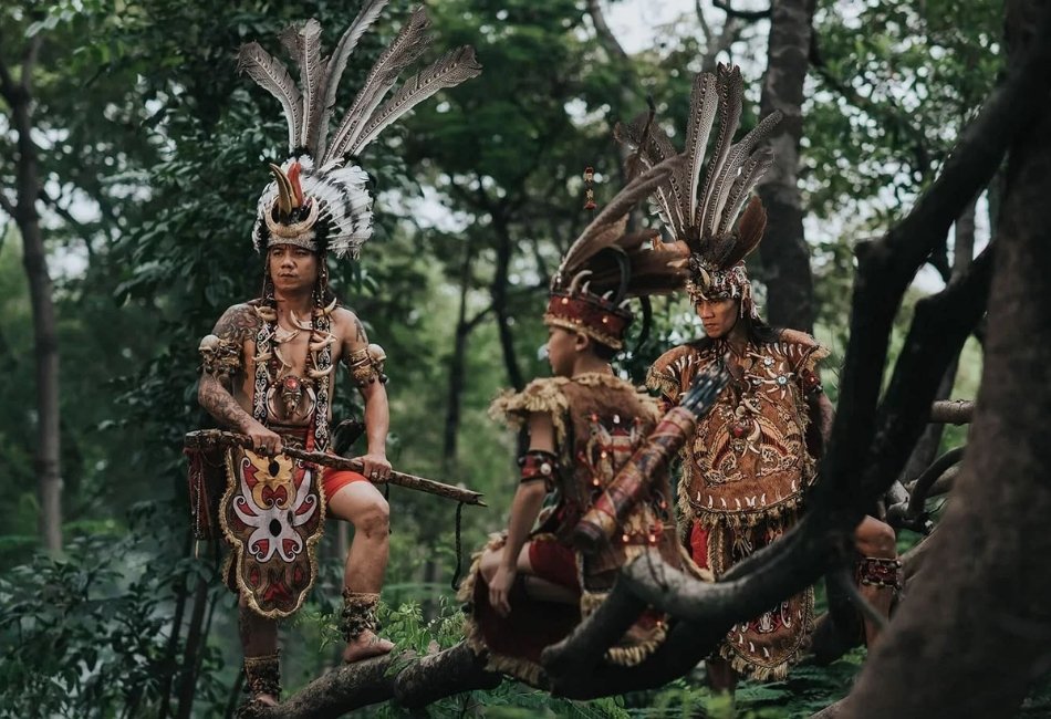 Traditional Dayak cultural performance in Kalimantan for an elite Indonesia cultural tour