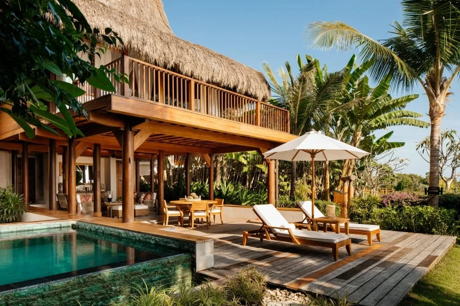 luxury sumba tour