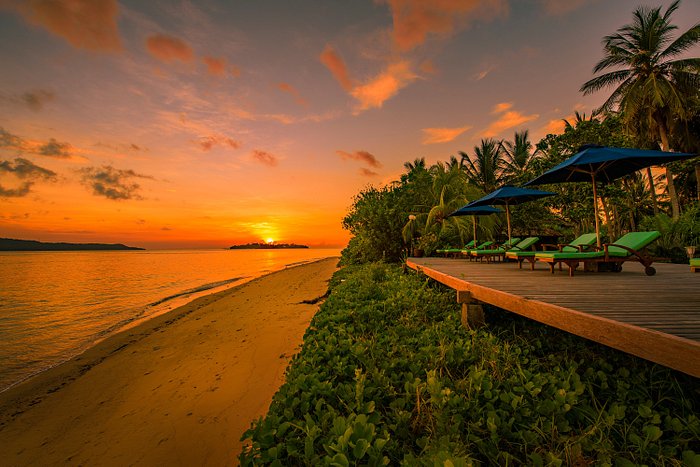 Sunset by the beach