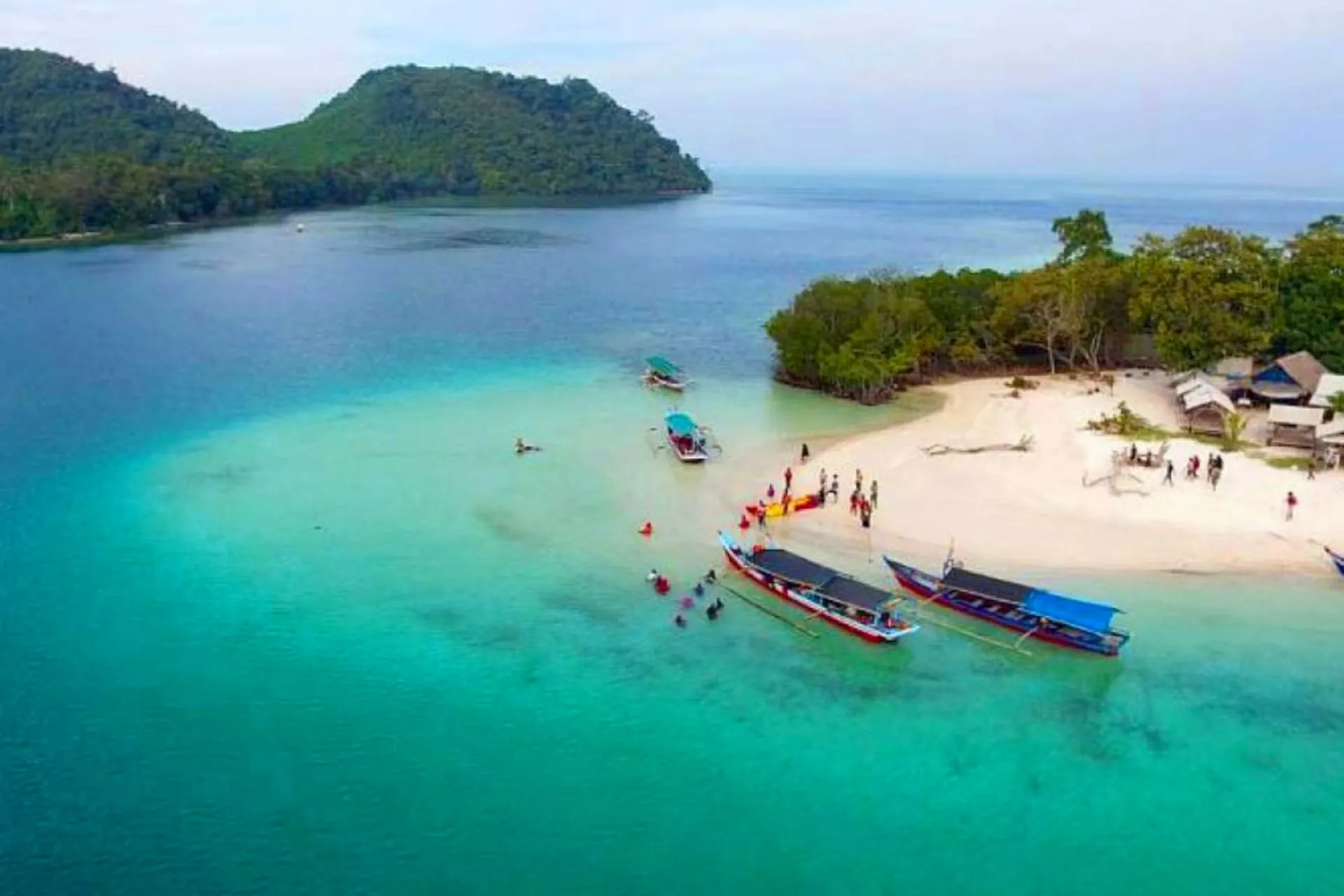 Island Hoping - Kelagian island